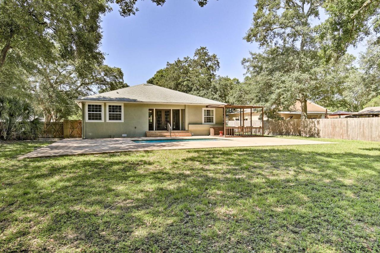 Villa Tampa Oasis With Pool About 7 Mi To Busch Gardens! Extérieur photo