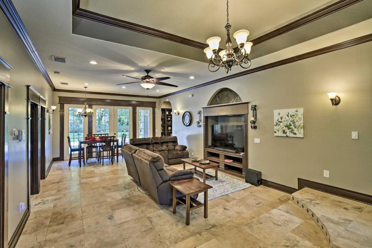 Villa Tampa Oasis With Pool About 7 Mi To Busch Gardens! Extérieur photo