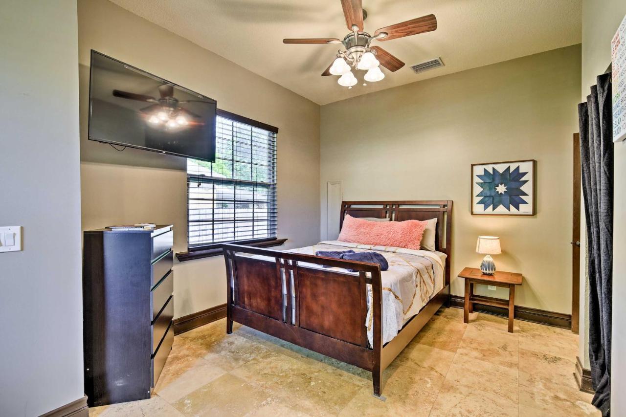 Villa Tampa Oasis With Pool About 7 Mi To Busch Gardens! Extérieur photo