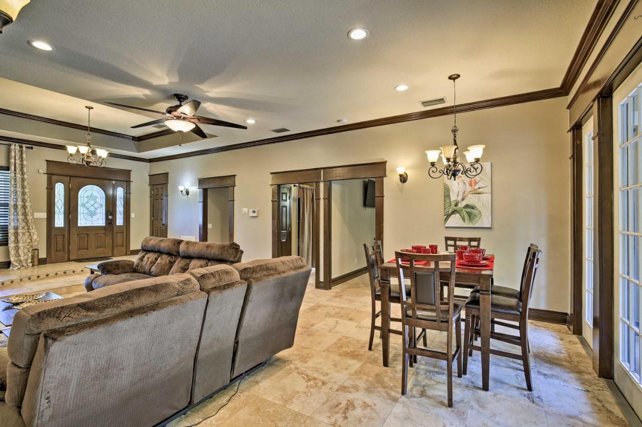 Villa Tampa Oasis With Pool About 7 Mi To Busch Gardens! Extérieur photo