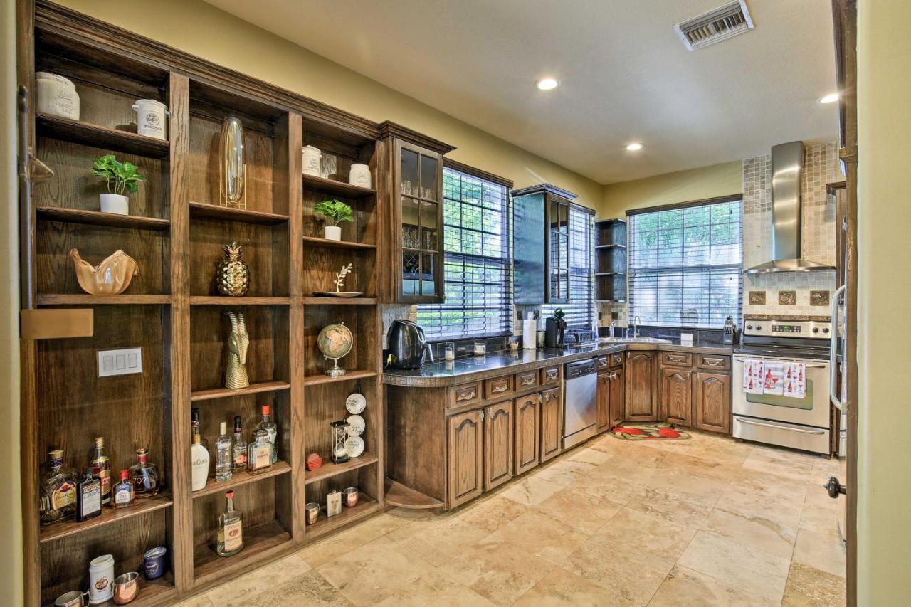 Villa Tampa Oasis With Pool About 7 Mi To Busch Gardens! Extérieur photo